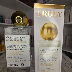 TRULY Vanilla Baby Luxury Body Oil - Gold and White